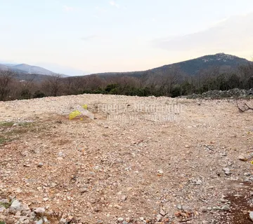 NOVI VINODOLSKI-LEDENICE-GRAĐEVINSKO ZEMLJIŠTE SA PROJEKTOM - cover