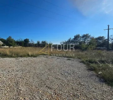 Istra, Vodnjan, građevinsko zemljište, 659m2