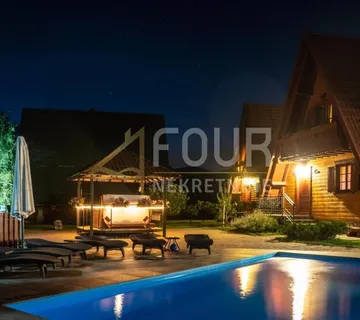 Gorski kotar, Crni Lug, imanje s 4 kuće, bazen, jacuzzi - Crni Lug, Delnice