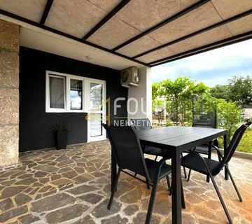 Najam, Otok Krk, Malinska, 1s+db, 45m2, terasa - cover
