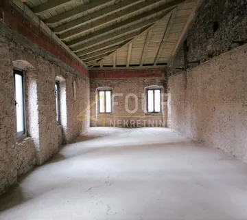Rijeka, Banderovo, 90m2, 3s+db, stan za investiciju!