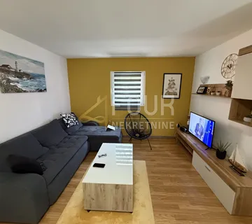 Istra, Marčana- okolica, dvoetažni stan 2skl, 84m2