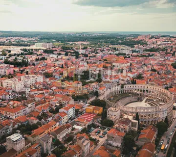 Istra, Pula - Veli vrh, kvalitetna novogradnja, 2s+db