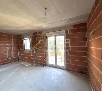 Istra, Pula, Valdabek, 2s+db, 54.98m2, terasa