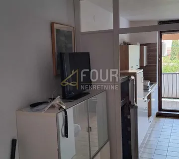 Istra, Duga Uvala, 33.55m2, 1s+db, lođa, 250m od mora - Šegotići, Marčana