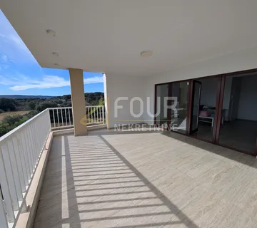 Otok Krk, Krk, penthouse 1. red do mora