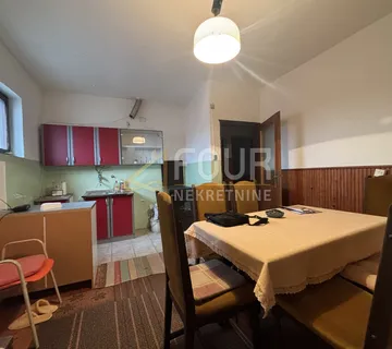 Ogulin - centar, kuća stambeno poslovne namjene, garaža