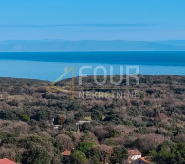 Istra, Ližnjan, samostojeća kuća s bazenom