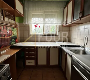 Rijeka, Trsat, 74.83m2, 3s+db, pogled na more, lođa, okućnica - cover
