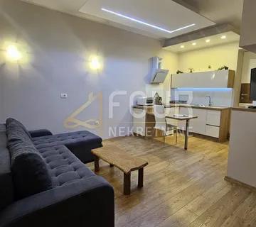 Rijeka, Brajda, adaptirana garsonijera