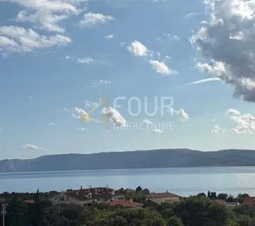 Novi Vinodolski, 66m2, 1s+db, lođa, pogled na more