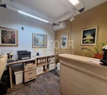Rijeka, Centar, poslovni prostor 30.86m2, terasa 8.87m2 - cover