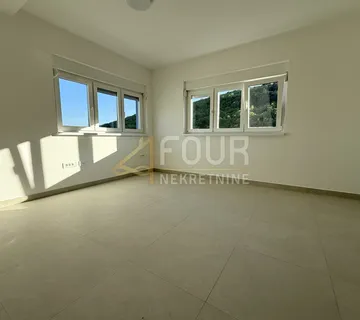 Zakup, Škurinje, poslovni prostor - uredi, 147m2 - cover