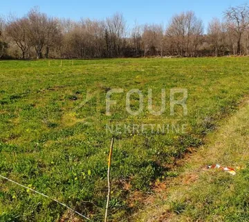 Istra, Vodnjan, poljoprivredno zemljište 448m2