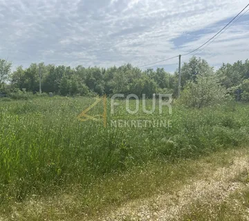 Istra, Svetvinčenat, građevinsko zemljište 980m2 za vilu s bazenom