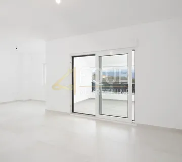 Otok Krk, Čižići, novogradnja, 2s+db, terasa, pogled na more - cover