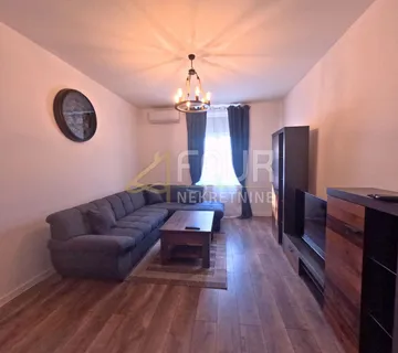 Rijeka, širi Centar, 98.48m2, 4s+db, balkon, adaptiran gospodski stan!