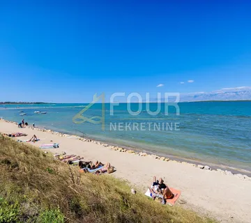 Zadar, Nin - okolica, samostojeća kuća s 4 apartmana, 100m od mora - cover