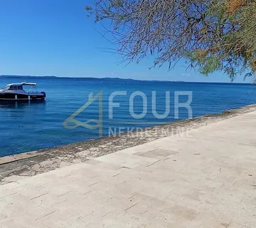 Zadar, hotel na fantastičnoj poziciji - 1. red do mora - cover