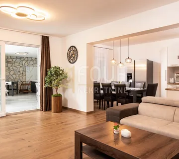 Matulji, Rukavac, 132.35m2, 3s+db, stan s okućnicom - Rukavac, Matulji