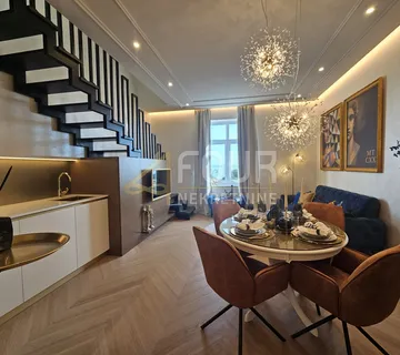 Opatija - centar, prekrasan dvoetažni stan u vili