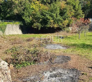 Rijeka, Srdoči - centar, građevinsko zemljište 982m2 - cover