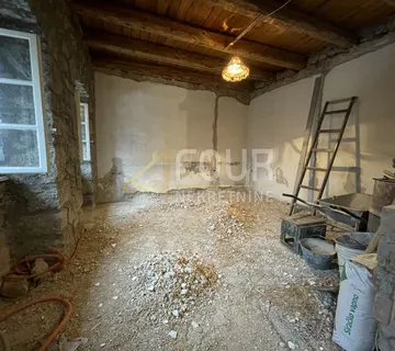 Matulji, 120m2, etaža - mogućnost 2 stana