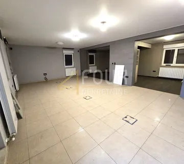Zakup, Rijeka, Podmurvice, poslovni prostor, 99.10m2