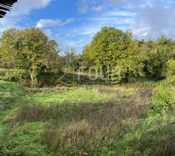 Istra, Karojba, građevinsko zemljište 612m2