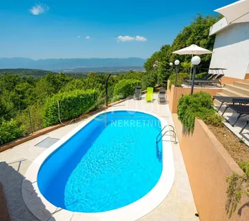 Viškovo, Saršoni, vila s bazenom, 2 garaže, velika okućnica - Saršoni, Viškovo