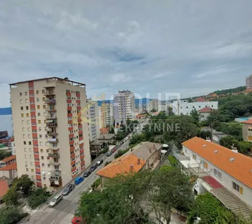 Rijeka, Krimeja, poslovni prostor, 43m2