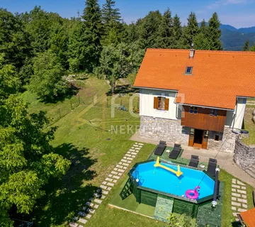 Gorski kotar, Brod Moravice, kuća s bazenom - SAMO KOD NAS !