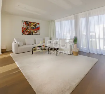 Istra, Umag - okolica, vila s bazenom - luksuzni resort!