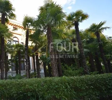 Opatija, stan u vili u strogom centru