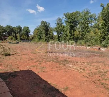 Istra, Valtura, poljoprivredno zemljište 756m2 - cover