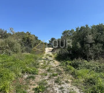 Istra, Medulin, poljoprivredno zemljište 401m2