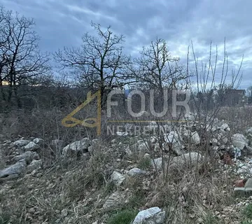 Viškovo, građevinsko zemljište 805m2 - cover