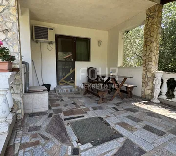 Otok Krk, Vrbnik - okolica, samostojeća kuća, 115m2