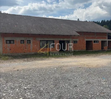 Gorski kotar, Brod Moravice - okolica, poslovni kompleks - proizvodni pogon