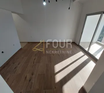 Istra, Pula - Veli Vrh, 2s+db, 63m2, dvije lođe - cover