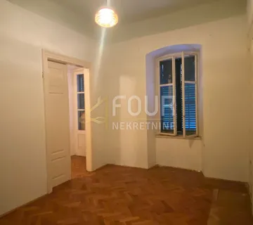 Rijeka, Centar, 98.47m2, 4skl, balkon