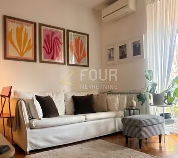 Opatija - centar, 77.74m2, 1s+db, balkon