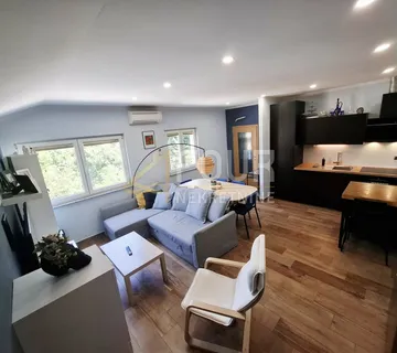 Viškovo - centar, 85.49m2, 3s+db