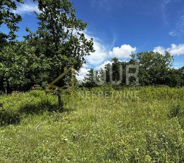 Istra, Višnjan, građevinsko zemljište, 1080m2 - cover