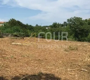 Istra, Labin, građevinsko zemljište 2.936m2