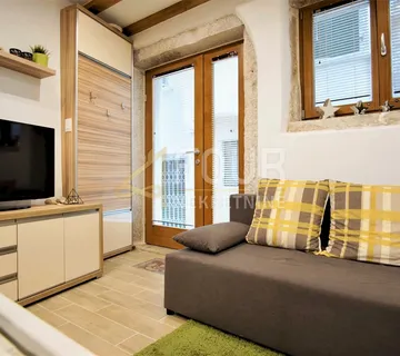 Istra, Rovinj, 150m od mora, 27m2, u naravi apartman s galerijom