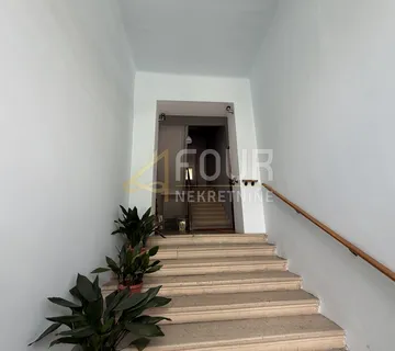 Istra, Pula, 210m2 - u naravi 5 apartmana