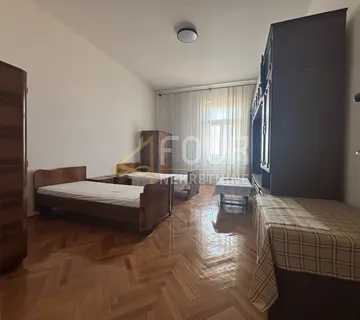 Rijeka, širi Centar, 172.32m2, 5s+db
