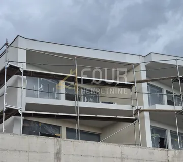 Jadranovo, novogradnja, kuća s bazenom - cover