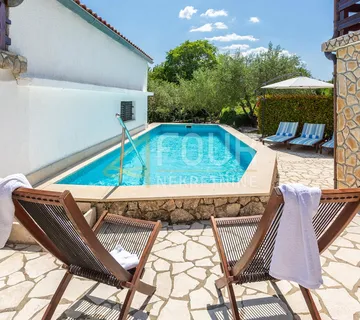 Otok Krk, Vrbnik - okolica, samostojeća kuća s bazenom - cover